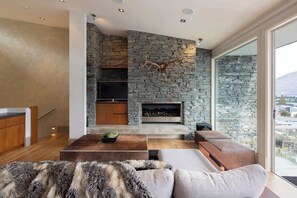 TV, fireplace, offices