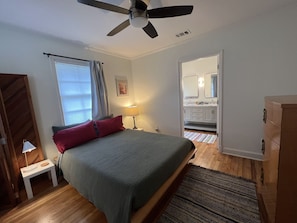 3 camere, una scrivania, Wi-Fi, lenzuola