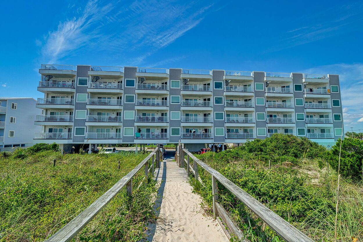 Renovated 3br/2.5ba oceanfront condo w/ community pool & direct beach access.