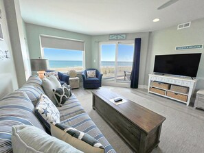 TV - Renovated 3br/2.5ba oceanfront condo w/ community pool & direct beach access. (Carolina Beach)
