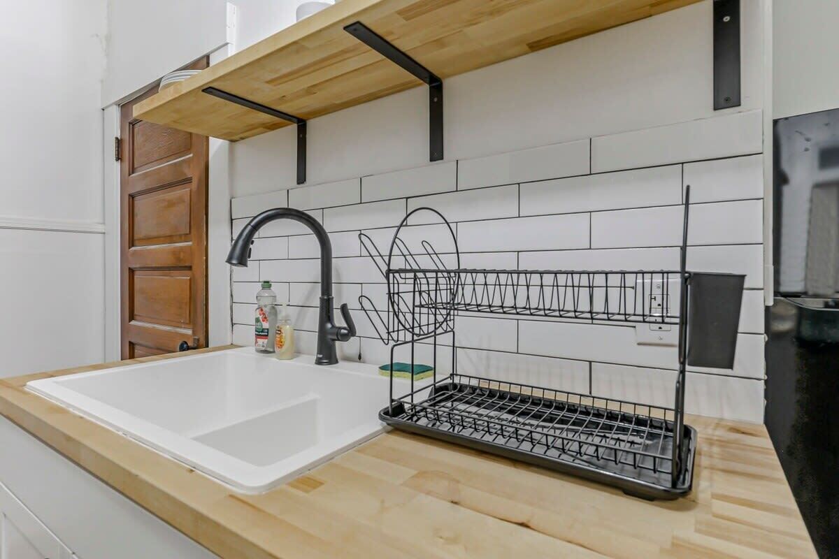 Bathtub, hair dryer, towels