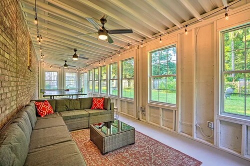 Modern House in Old Village - Walk to Dinner - Bike to Beach & Shem Creek