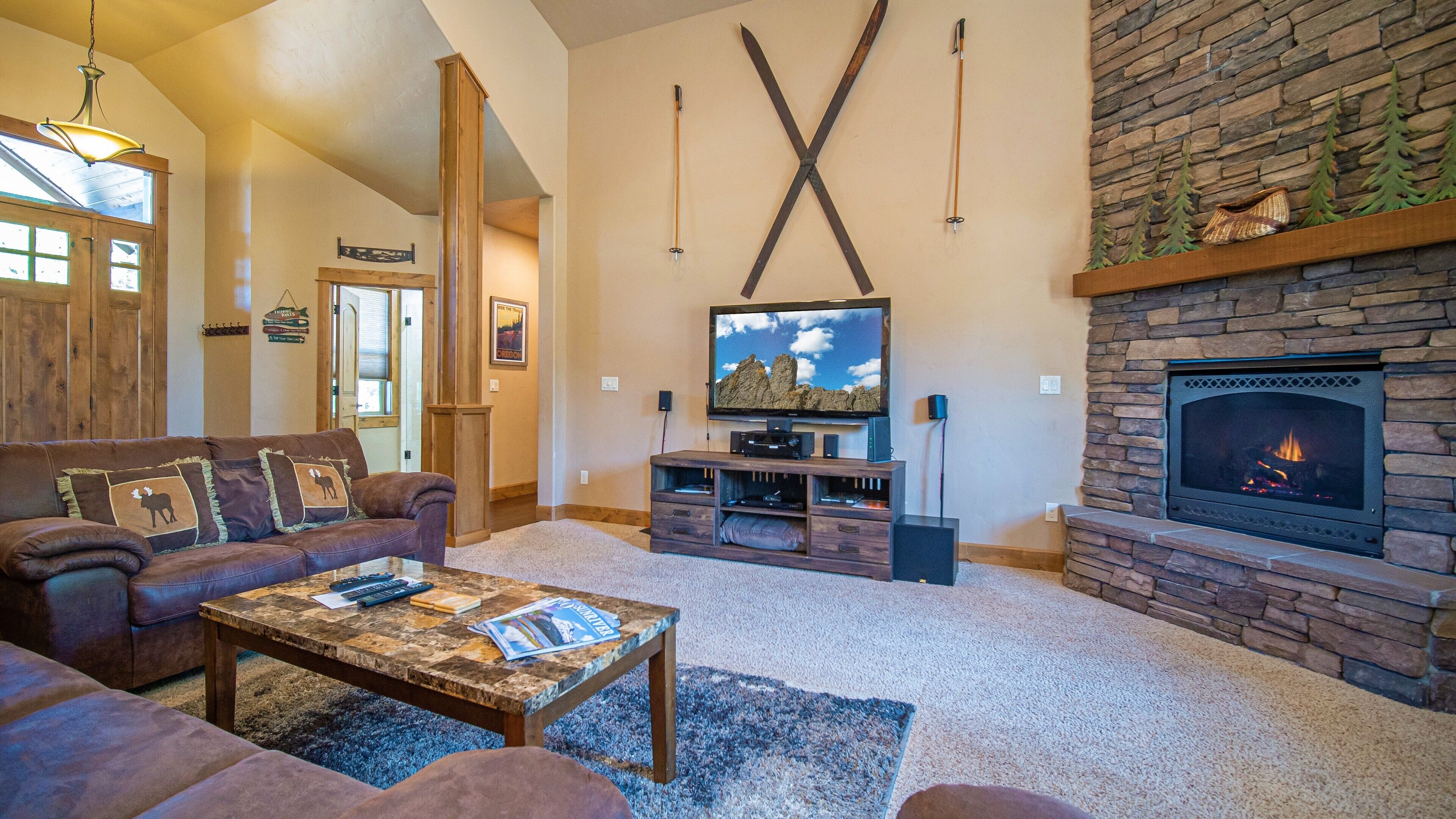 56905 Dancing Rock | 4 BD / 3 BA | Sleeps 10