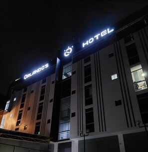 Front of property - Orlando's Hotel (Pataz)