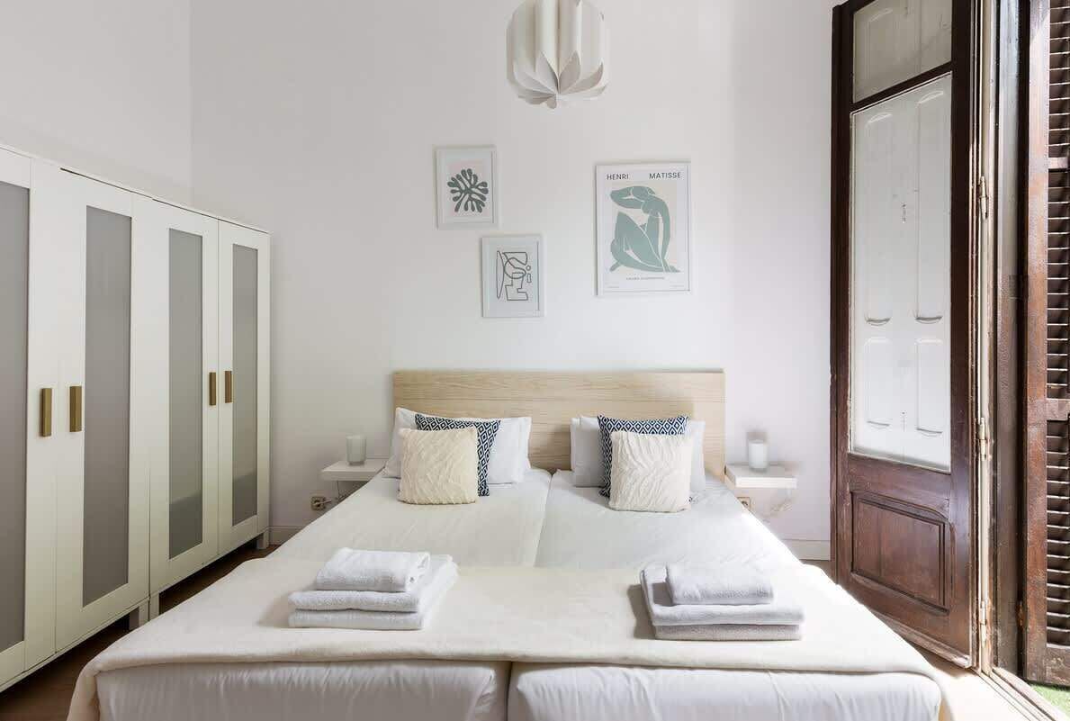 3 bedrooms, WiFi, bed sheets