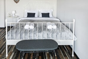 1 chambre, fer et planche Ă repasser, accĂšs au Wi-Fi (inclus)