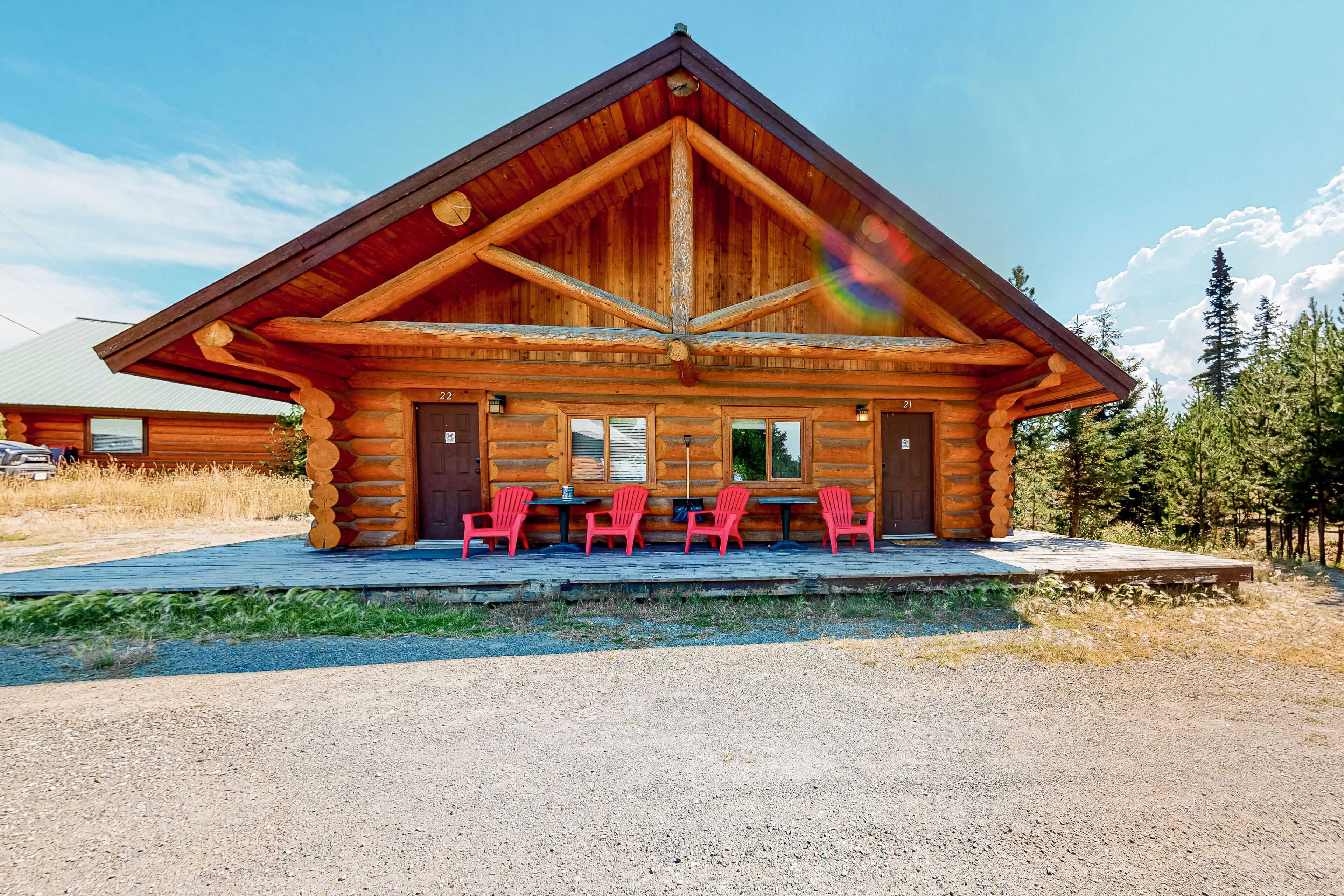 Wilderness resort cabin with deck, free WiFi, & full kitchen - dog-friendly