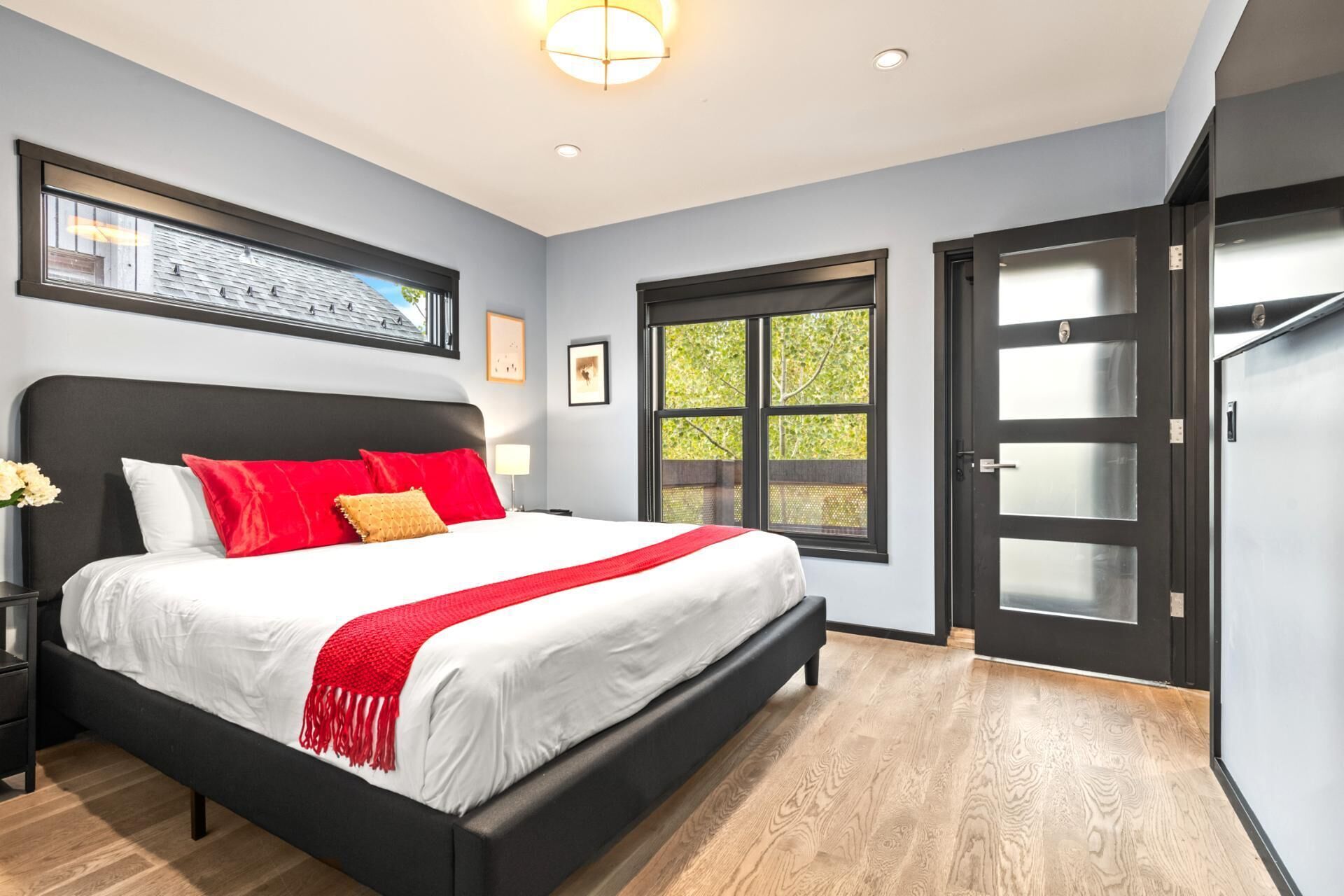 Studio (4 Bedrooms) | 3 bedrooms, laptop workspace, iron/ironing board, bed sheets