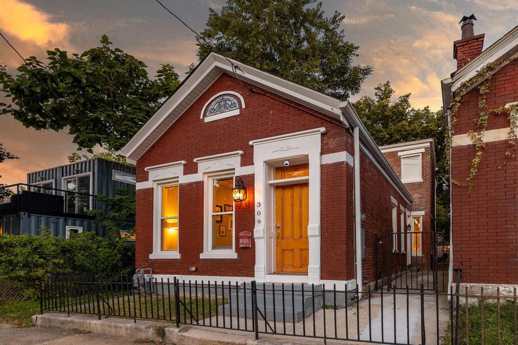 New! Urban Vibrance! NuLu - Walkable - Hot Tub!