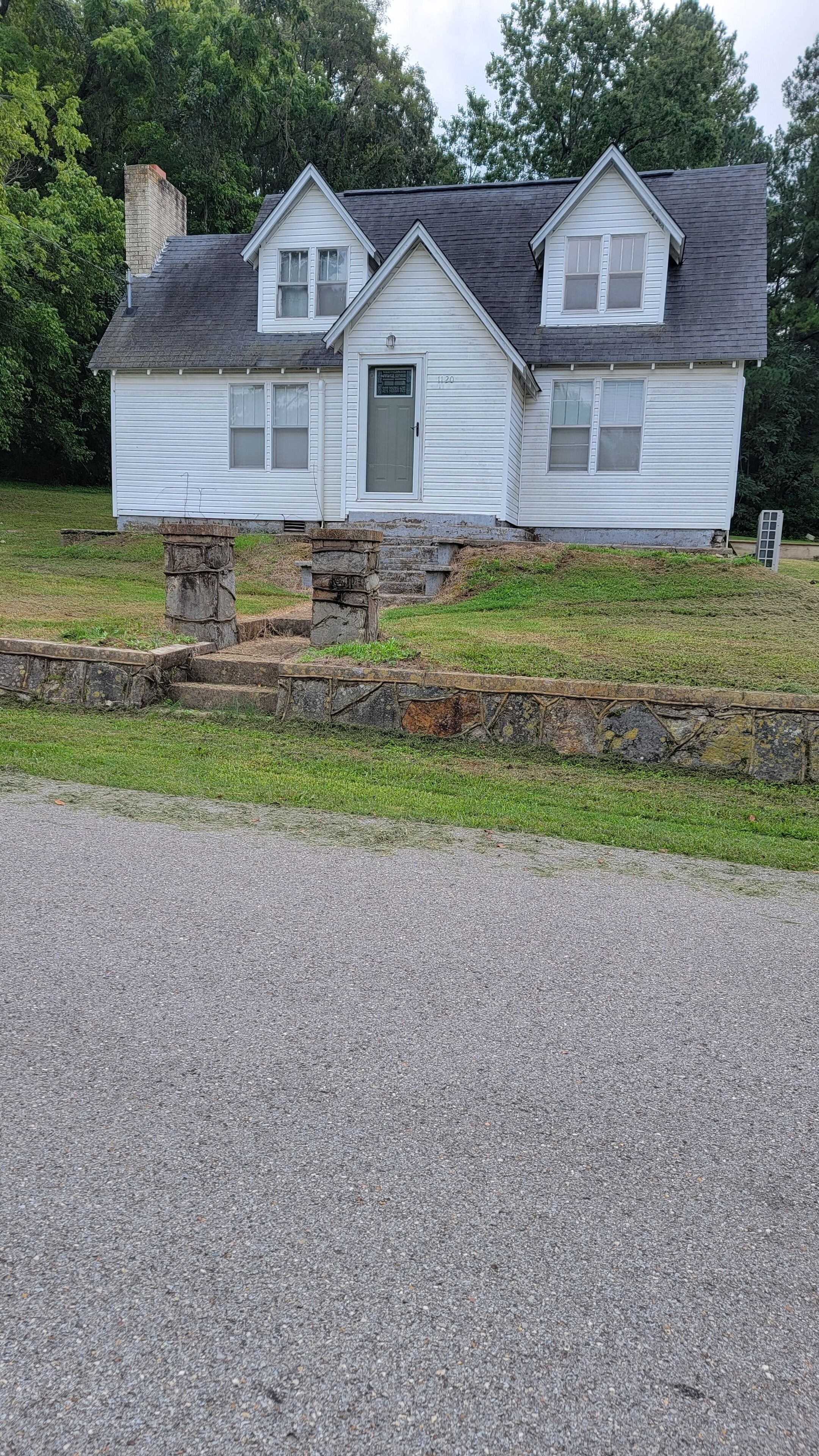 4 Bedroom Home with a Jacuzzi Tub