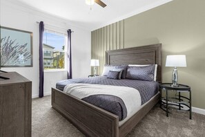 2909 Protagonist St (17).jpg