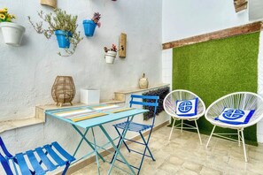 Outdoor dining - Charming rural house in LA NUCÍA (ideal for families) (La Nucia)