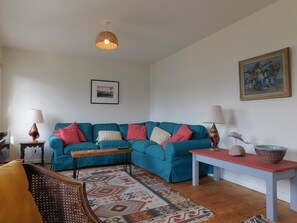 Living area - This charming, period, self-contained annexe is located along one of the best roads in Sheringham (Sheringham)