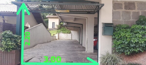 บริเวณภายนอก