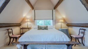 5 عدّة غرف نوم ومكواة/لوح كي وواي فاي مجانًا وملاءات أسرّة