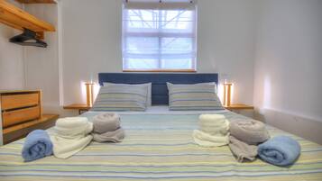 1 Schlafzimmer, BĂŒgeleisen/BĂŒgelbrett, kostenloses WLAN, BettwĂ€sche