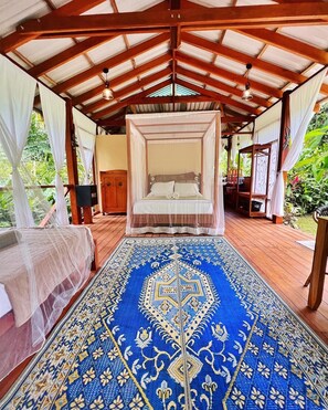 1 bedroom, desk, free WiFi, bed sheets