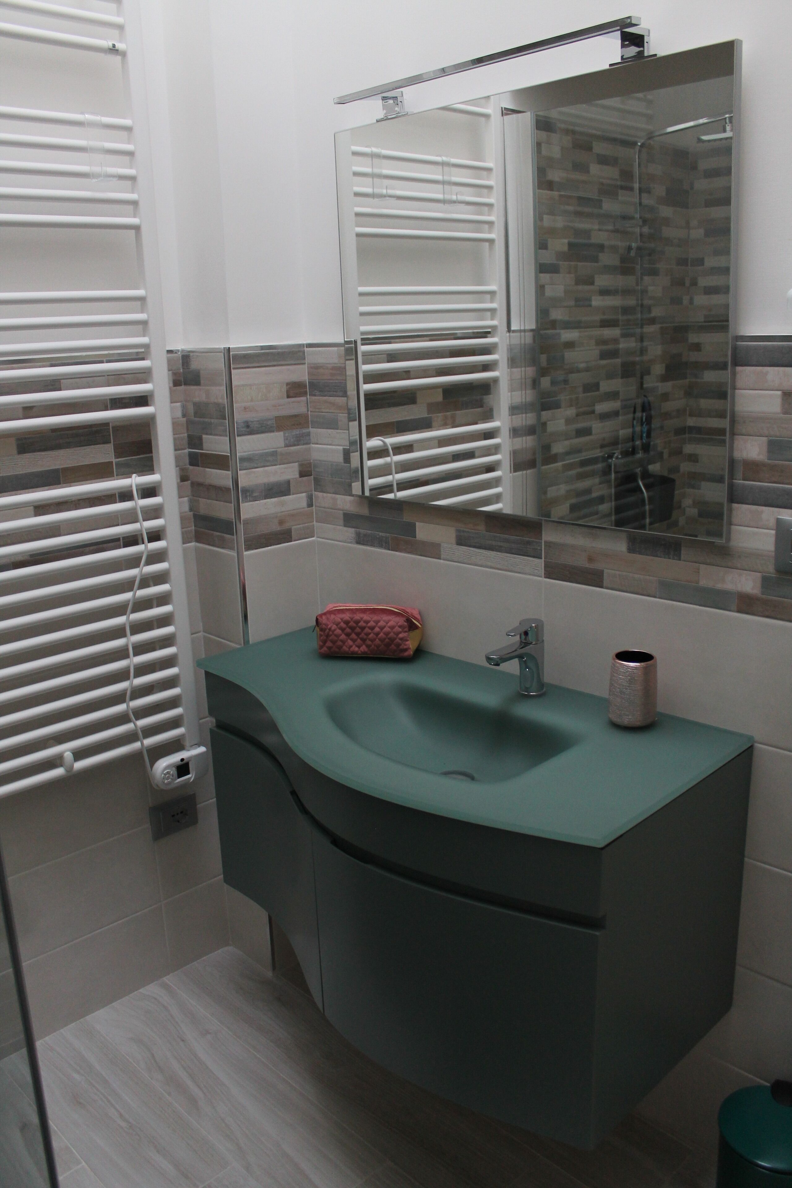 Situata in Zona Centro, Ristrutturata nel 2021 in Stile Contemporaneo