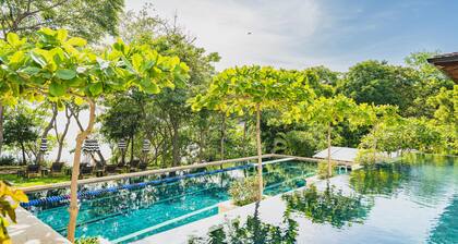 Luxury condo with terrace and BBQ Area, Steps to the Beach- At Las Catalinas