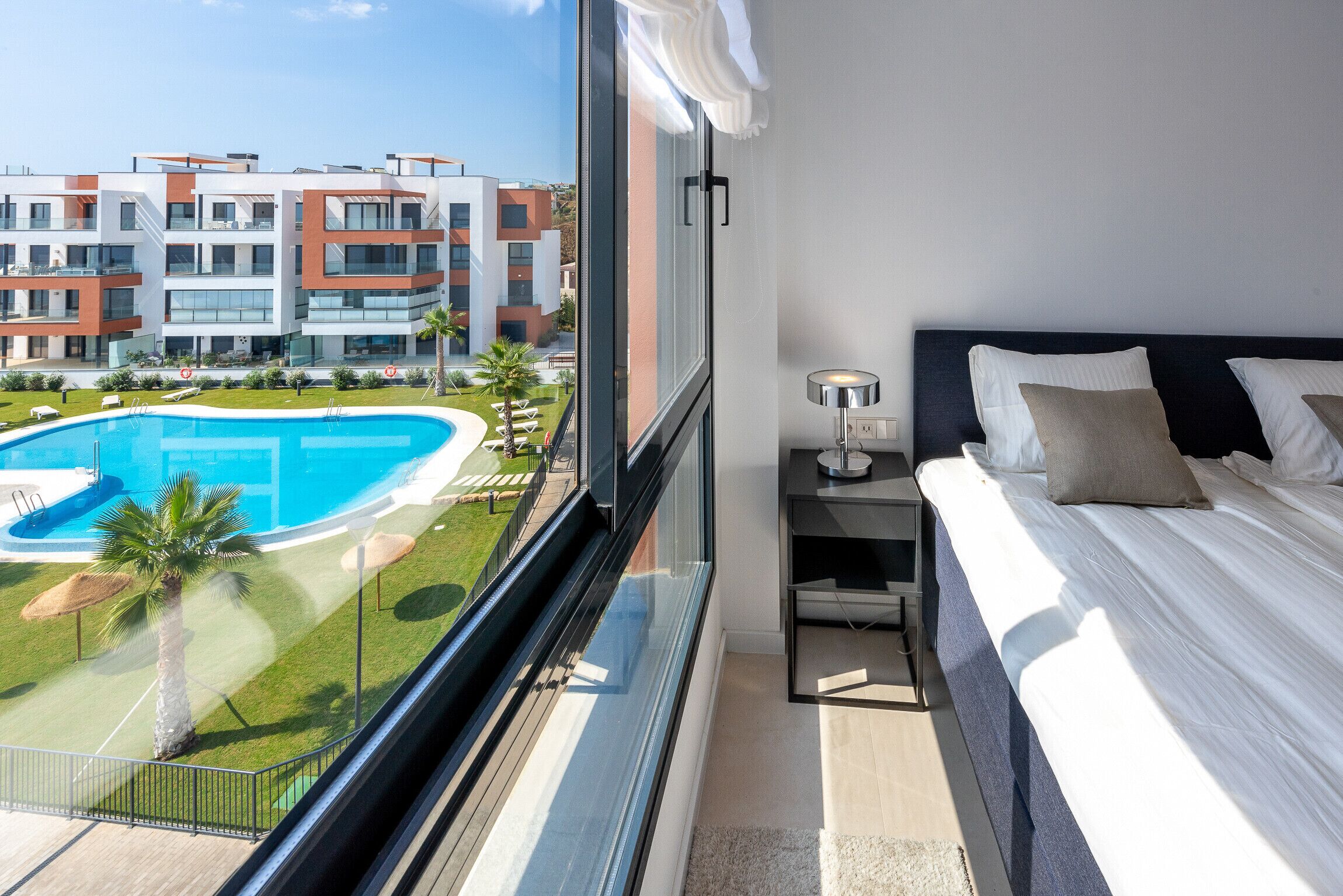 3 dormitorios, tabla de planchar con plancha, wifi gratis y ropa de cama