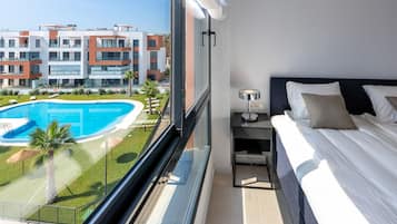 3 dormitorios, tabla de planchar con plancha, wifi gratis y ropa de cama