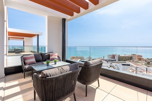Penthouse Middle Views | Luxury private terrace pool, sea view