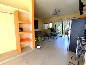 Junior Studio Suite, 1 King Bed, Pool View | Street view - Villas Dulce Sueños Residencial (Rincón de Guayabitos)