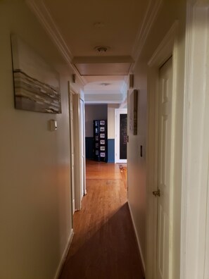 Interior - Spacious 3BR 3.5 Ba House with Pool (Louisville)