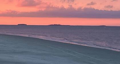 Harbor Haven--Premium Pool and Ocean Front Villa on Private Island