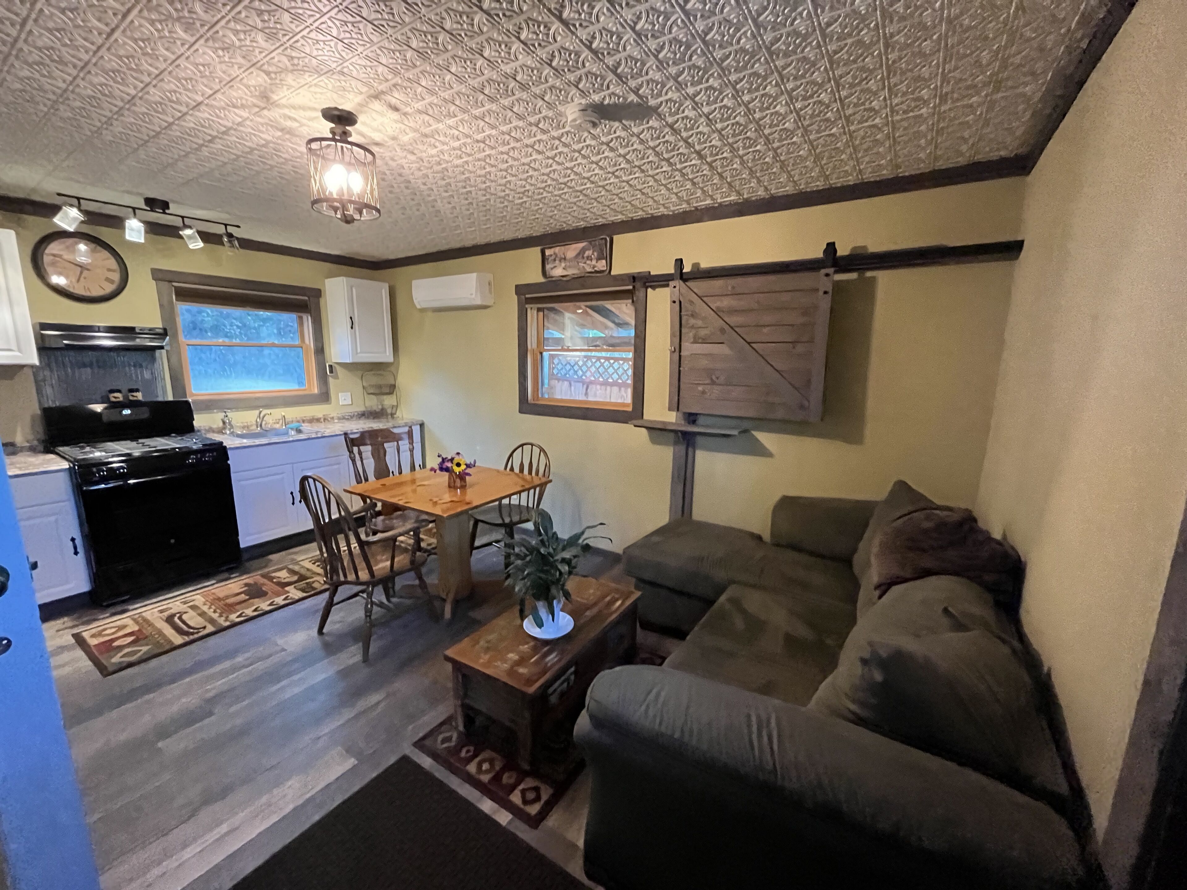 Rocky Mountain Retreat 1 hr to Yellowstone Park, 20 min Bozeman,Livingston, MSU 