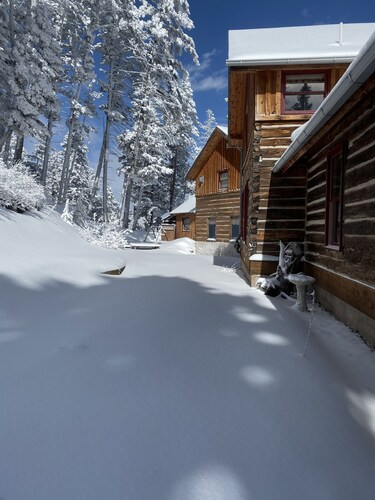 Rocky Mountain Retreat 1 hr to Yellowstone Park, 20 min Bozeman,Livingston, MSU 