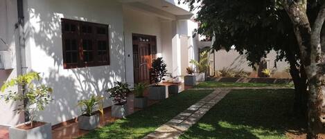 Jardines del alojamiento