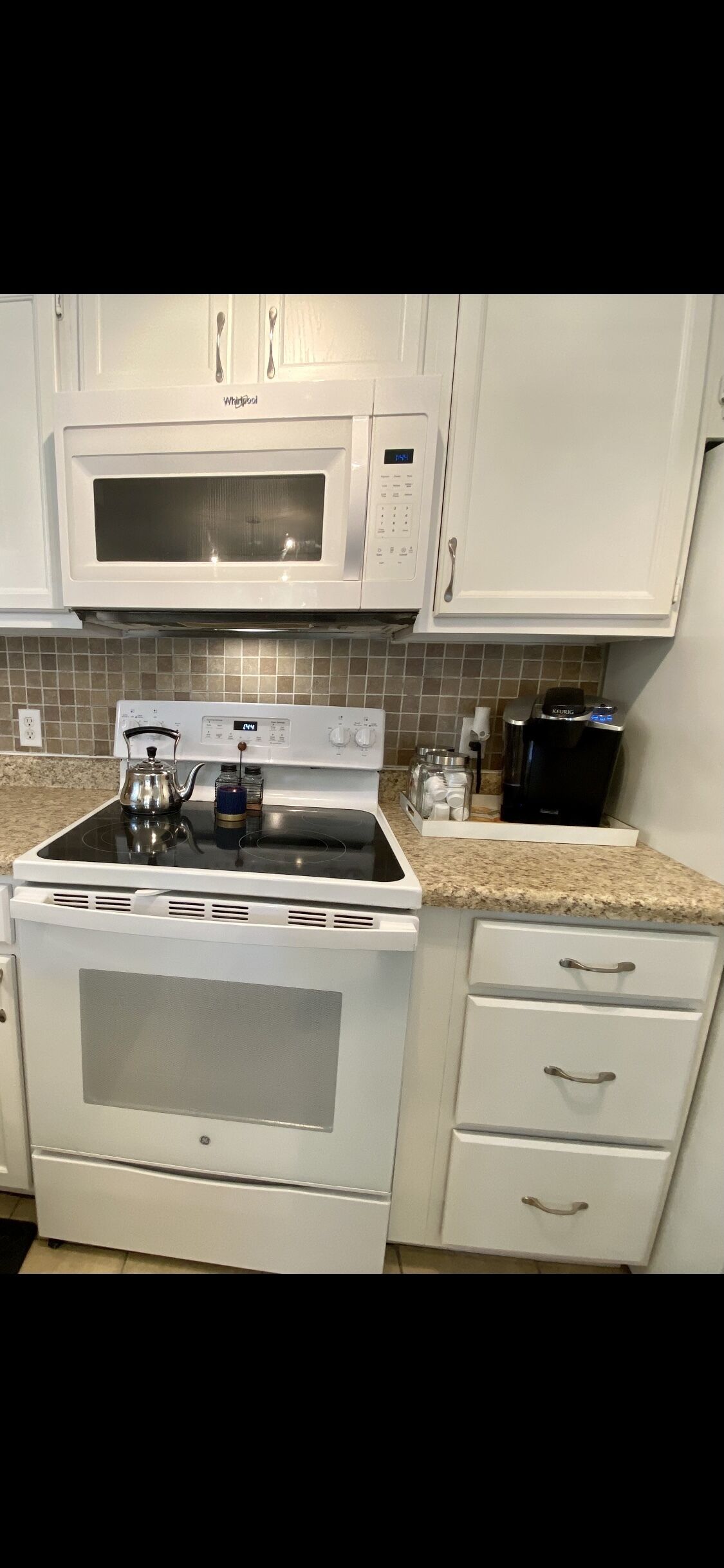 Condo in Excellent Location! (No Cleaning Fee)