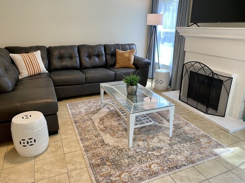 Condo in Excellent Location!