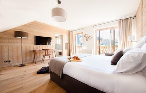 5 chambres, fer et planche à repasser, Wi-Fi, draps fournis