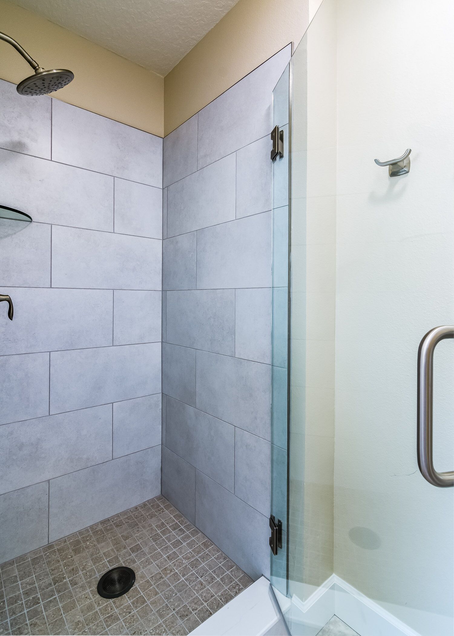 CB Beach House - Steps to The Sand, Surf and Sea