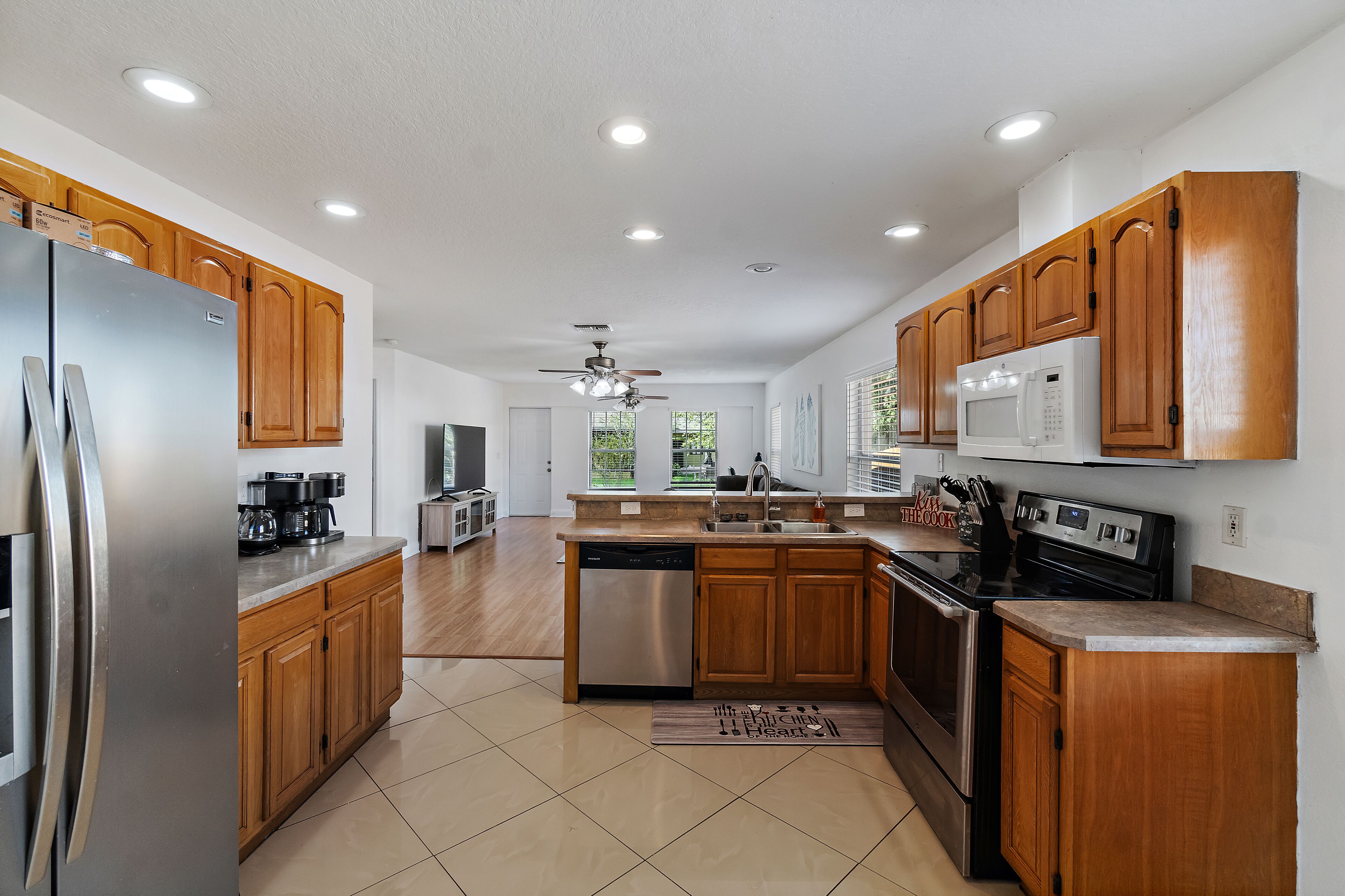 10 mins to Clearwater Beach - Beautiful 3/2 house (Valencia)