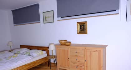 Quiet location directly in the vineyards with far-reaching views