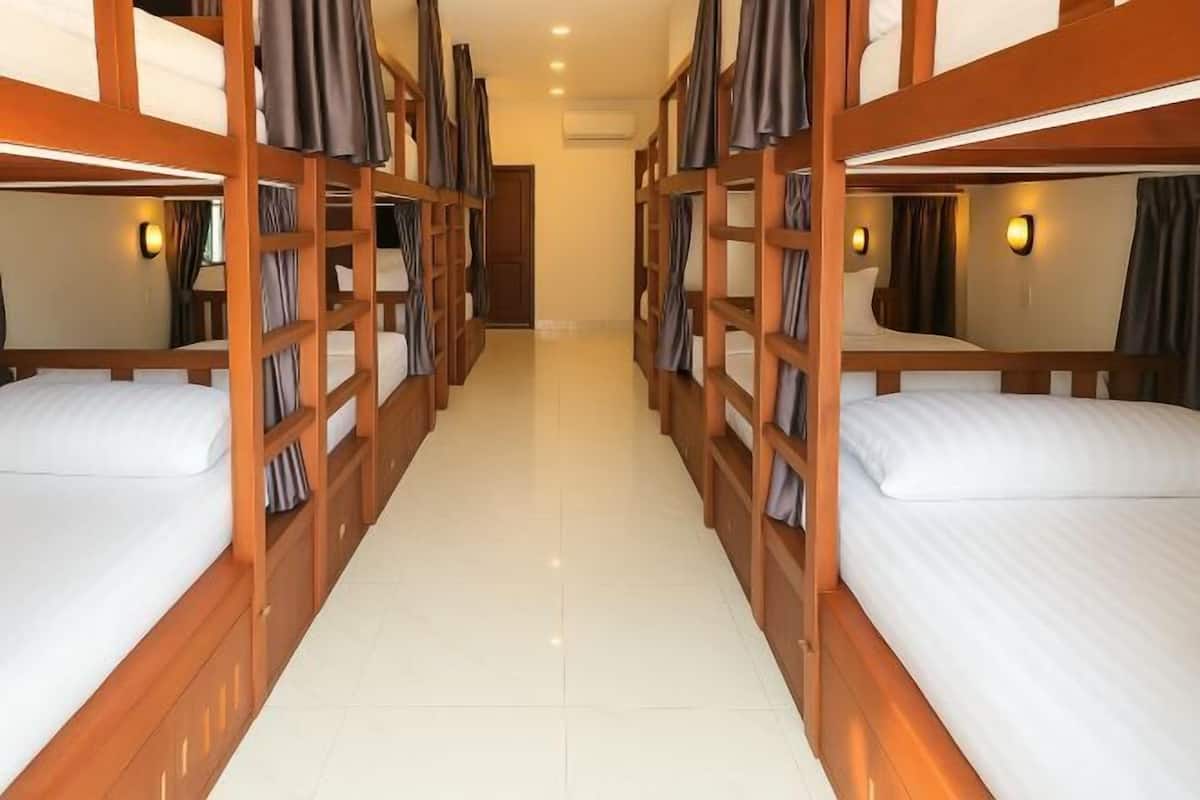 Caja de seguridad en la habitación, escritorio y insonorización