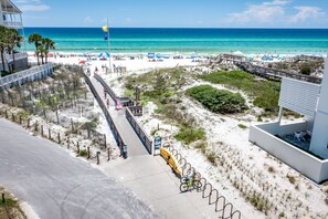 Beach nearby, sun loungers, beach towels