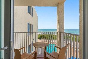 Property grounds - BBC216 - Gulf Breezes & Beachfront Vibes! (Belleair Beach)