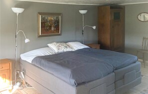 2 bedrooms, free WiFi