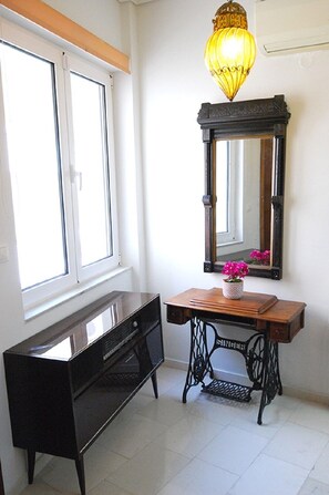 Luokittelematon kuva, 4 kautta 30, painike