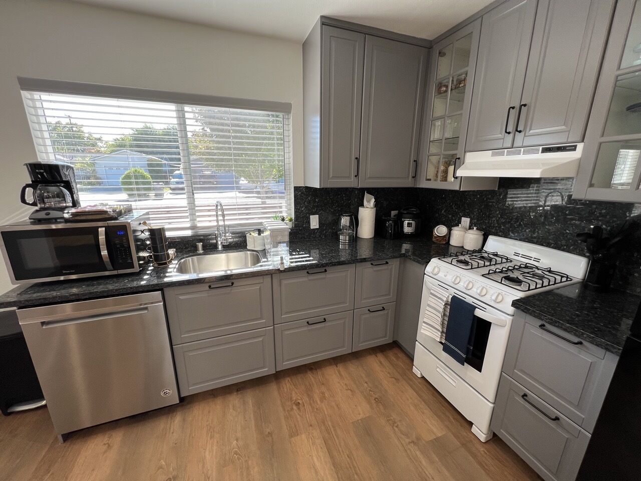 Beautiful Studio with Private entrance and Patio