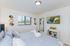 2 bedrooms, desk, iron/ironing board, free WiFi