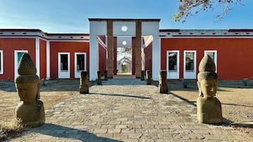 Entrada de la propiedad
