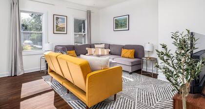 3bd 2ba Townhouse. Walkable to College and walking paths. Longer stays welcome