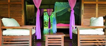 Ago's orchid bed and breakfast