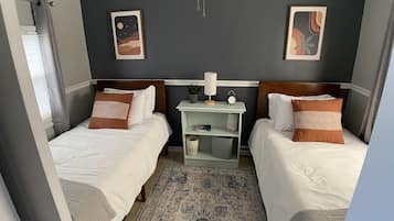 2 bedrooms, WiFi, bed sheets