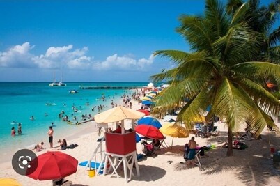 1-Bed House Sleeps 2 in Secure Community